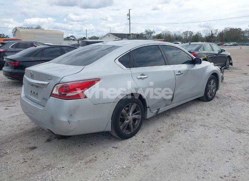 Photo 4 of 2013 Nissan Altima 2.5 SV (VIN 1N4AL3AP6DN471268)