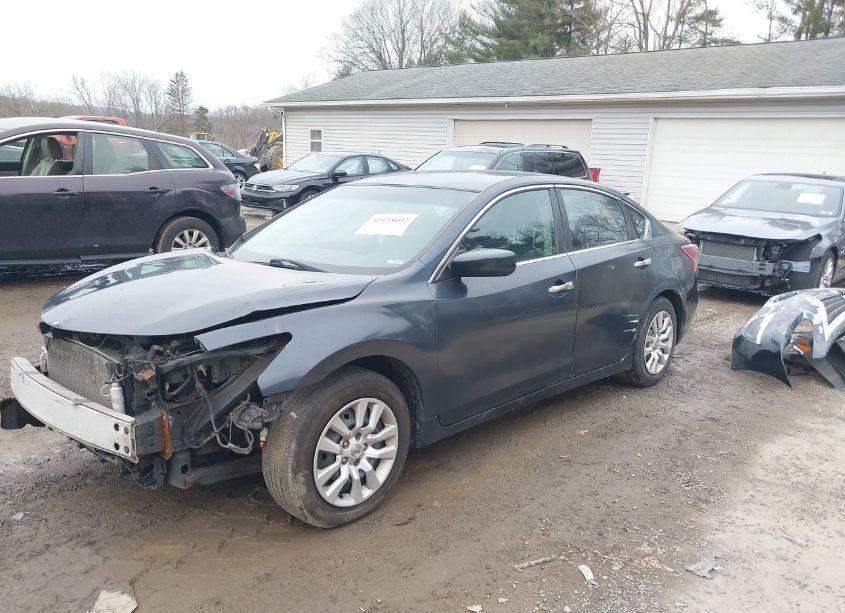 Photo 2 of 2013 Nissan Altima 2.5 S (VIN 1N4AL3AP6DN520615)