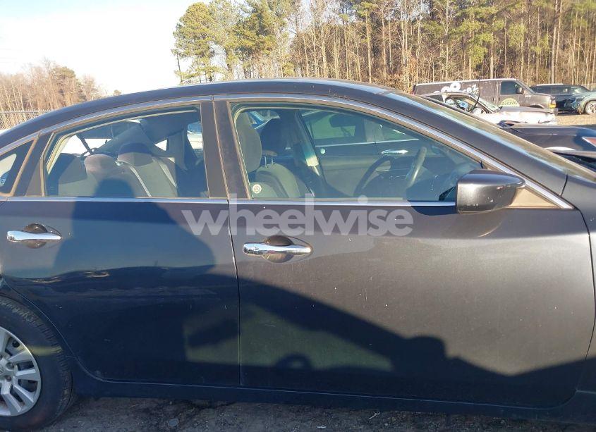 Photo 13 of 2013 Nissan Altima 2.5 S (VIN 1N4AL3AP6DN523384)