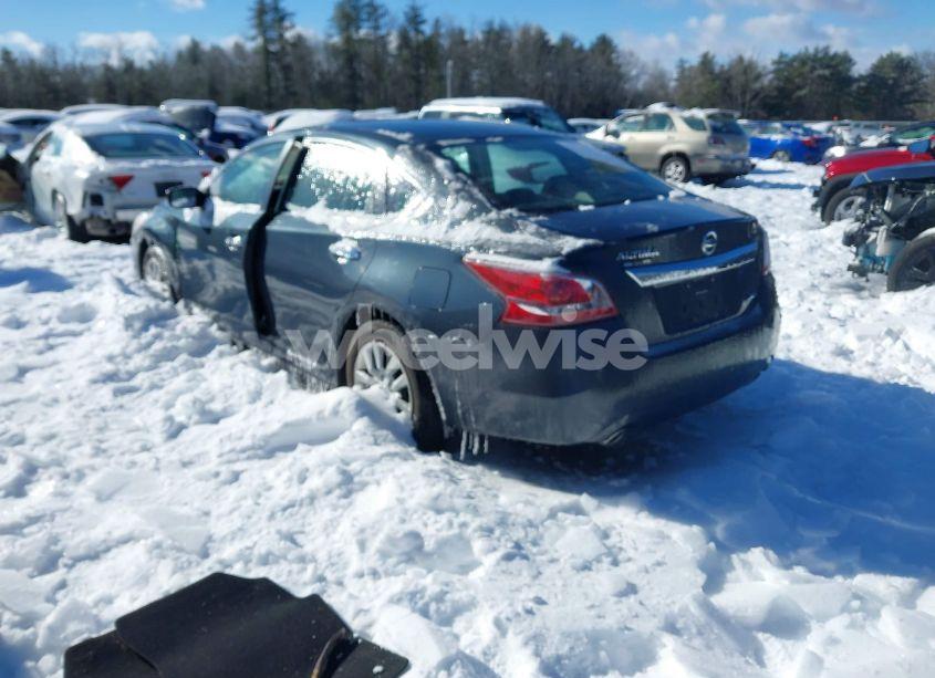 Photo 3 of 2013 Nissan Altima 2.5 S (VIN 1N4AL3AP6DN529623)