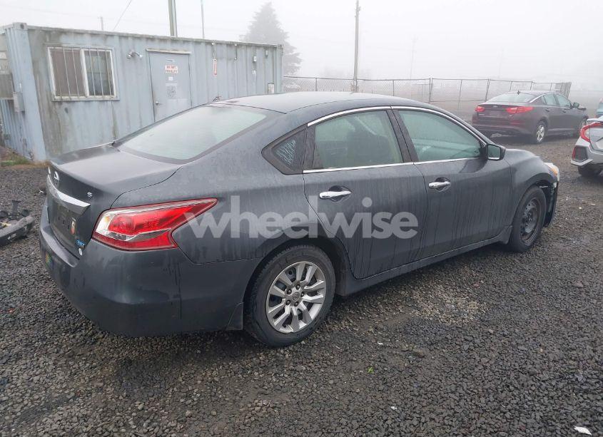 Photo 4 of 2013 Nissan Altima 2.5 S (VIN 1N4AL3AP6DN563609)
