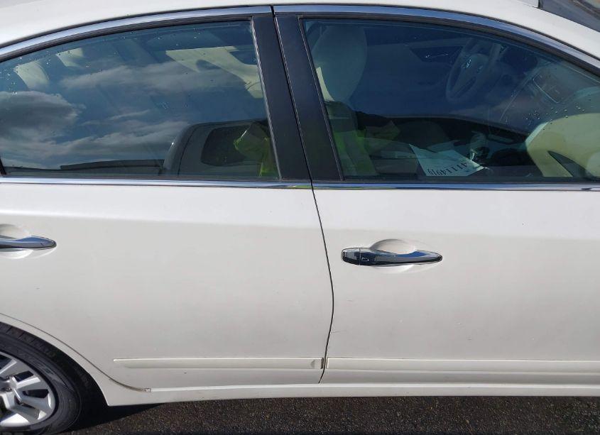 Photo 13 of 2014 Nissan Altima 2.5 S (VIN 1N4AL3AP6EC102116)