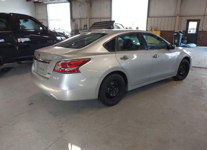 Photo 4 of 2014 Nissan Altima 2.5 S (VIN 1N4AL3AP6EC111317)