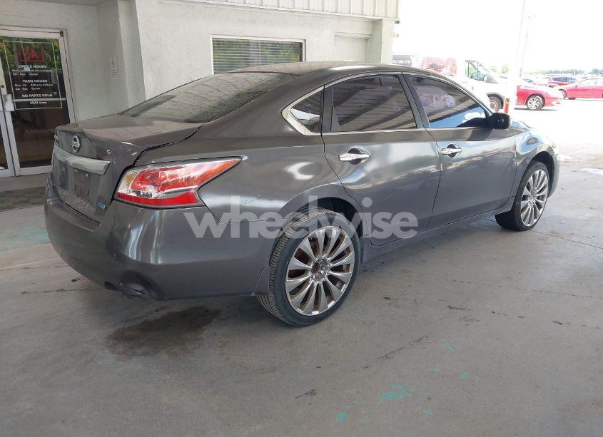 Photo 4 of 2014 Nissan Altima 2.5 S (VIN 1N4AL3AP6EC111494)