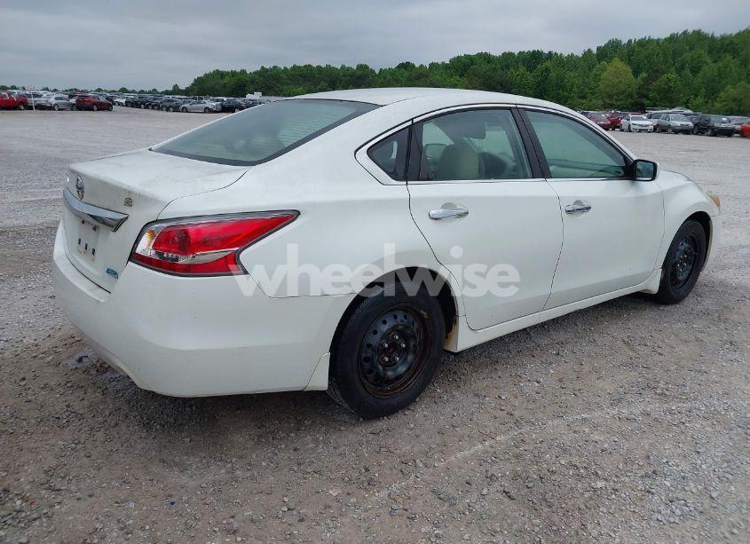 Photo 4 of 2014 Nissan Altima 2.5 S (VIN 1N4AL3AP6EC182677)