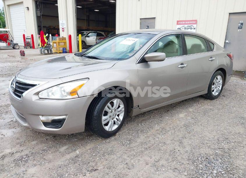 Photo 2 of 2014 Nissan Altima 2.5 S (VIN 1N4AL3AP6EC185904)