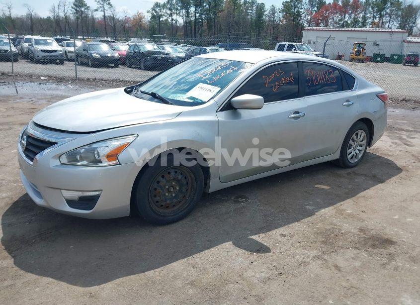 Photo 2 of 2014 Nissan Altima (VIN 1N4AL3AP6EC292791)