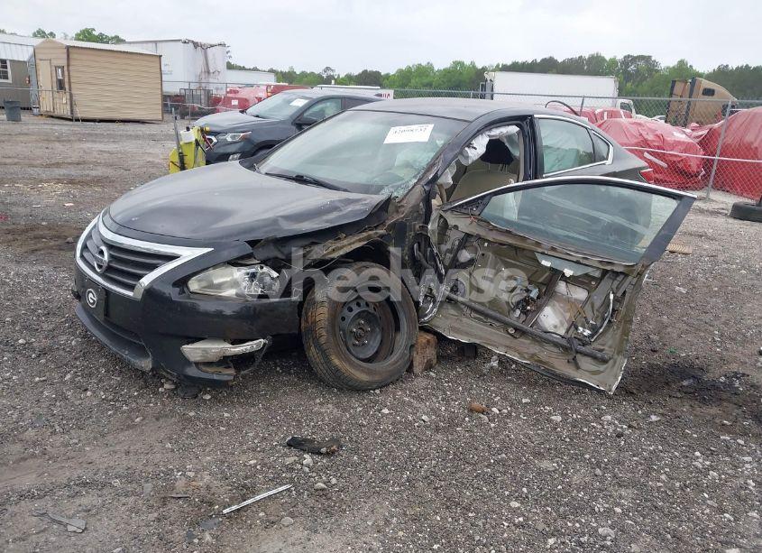 Photo 2 of 2014 Nissan Altima 2.5 S (VIN 1N4AL3AP6EC295836)