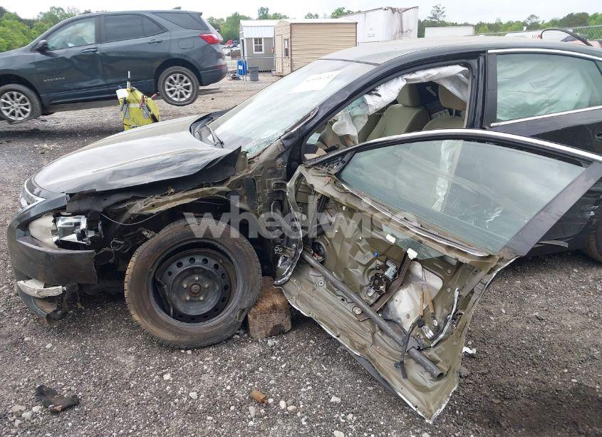 Photo 6 of 2014 Nissan Altima 2.5 S (VIN 1N4AL3AP6EC295836)