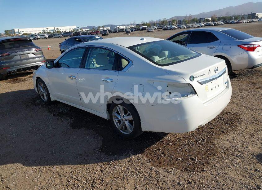 Photo 3 of 2014 Nissan Altima 2.5 SV (VIN 1N4AL3AP6EC401122)