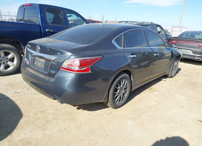 Photo 4 of 2014 Nissan Altima 2.5 S (VIN 1N4AL3AP6EN215116)