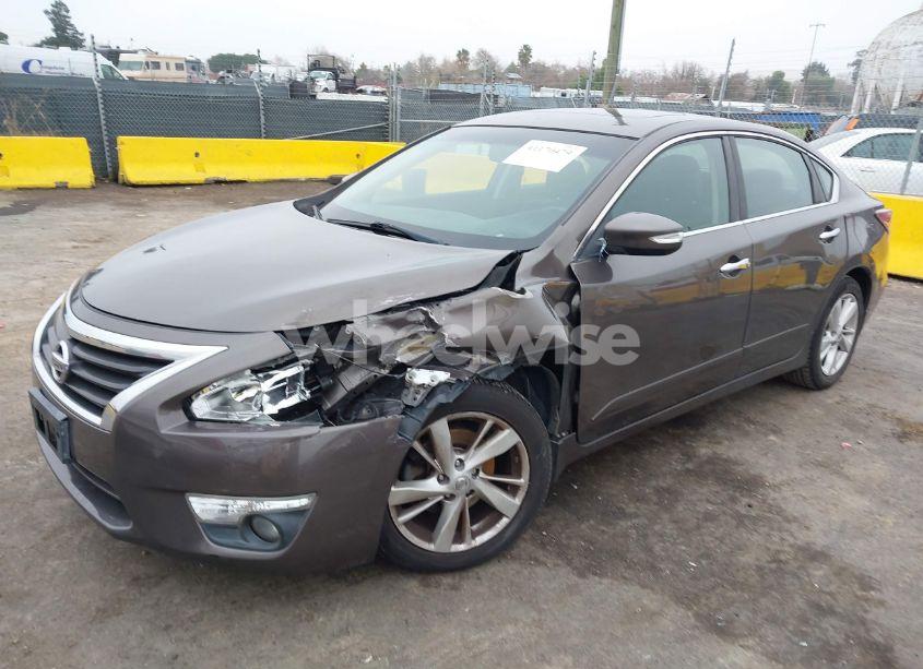 Photo 2 of 2014 Nissan Altima 2.5 SV (VIN 1N4AL3AP6EN241537)