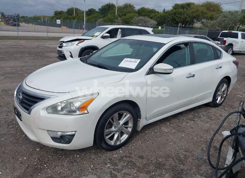 Photo 2 of 2014 Nissan Altima 2.5 SL (VIN 1N4AL3AP6EN334901)