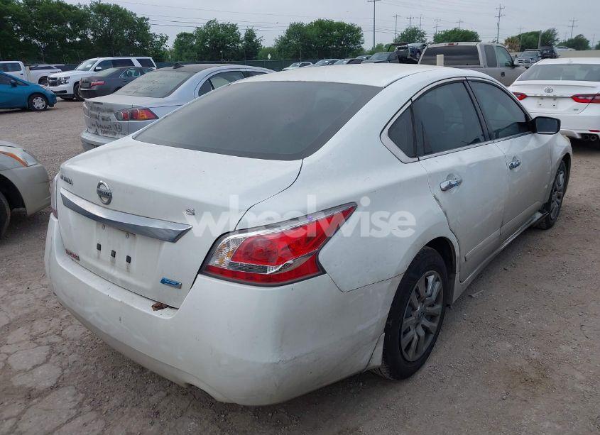Photo 4 of 2014 Nissan Altima 2.5 S (VIN 1N4AL3AP6EN346630)