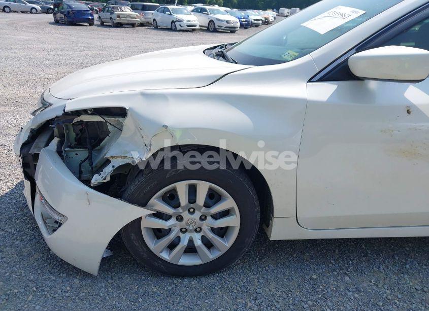 Photo 12 of 2015 Nissan Altima 2.5 (VIN 1N4AL3AP6FC100268)