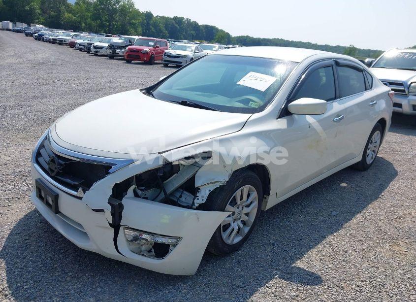 Photo 6 of 2015 Nissan Altima 2.5 (VIN 1N4AL3AP6FC100268)