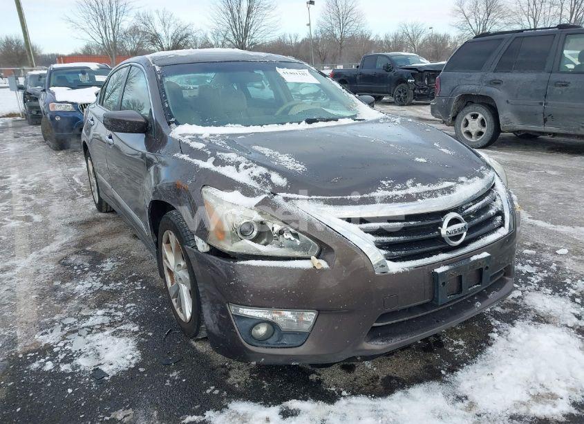 2015 Nissan Altima 2.5 SV (VIN 1N4AL3AP6FC107320) main photo