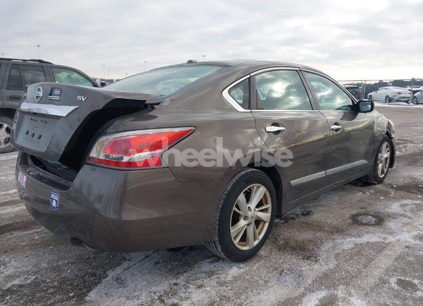 Photo 4 of 2015 Nissan Altima 2.5 SV (VIN 1N4AL3AP6FC107320)