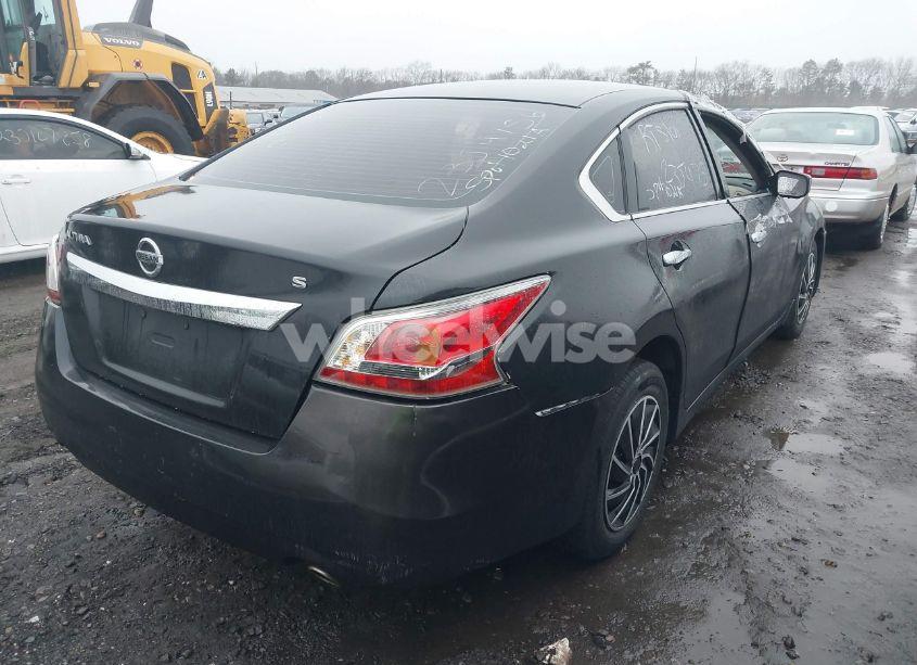 Photo 4 of 2015 Nissan Altima 2.5 S (VIN 1N4AL3AP6FC127695)