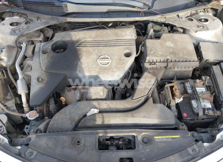 Photo 10 of 2015 Nissan Altima 2.5/2.5 S/2.5 SL/2.5 SV (VIN 1N4AL3AP6FC130130)