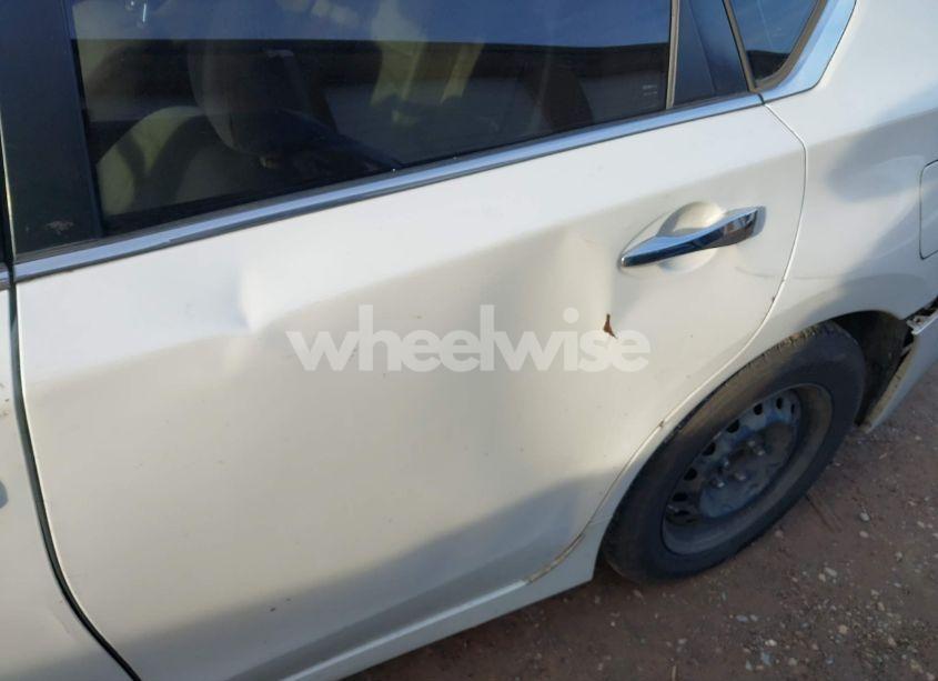 Photo 14 of 2015 Nissan Altima 2.5/2.5 S/2.5 SL/2.5 SV (VIN 1N4AL3AP6FC130130)