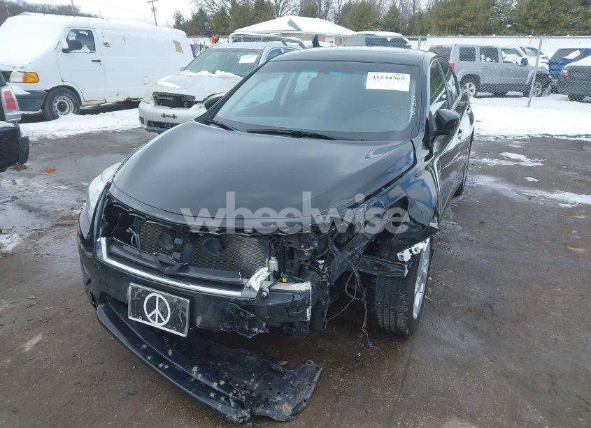 Photo 2 of 2015 Nissan Altima 2.5 SL (VIN 1N4AL3AP6FC134825)