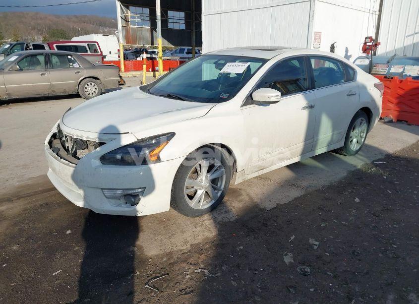 Photo 2 of 2015 Nissan Altima 2.5 SV (VIN 1N4AL3AP6FC135134)
