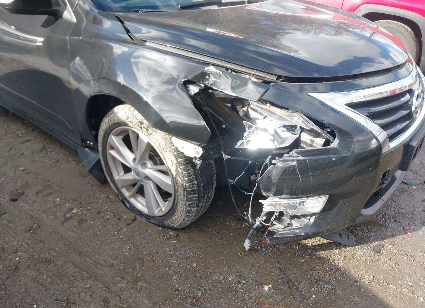 Photo 6 of 2015 Nissan Altima 2.5 SV (VIN 1N4AL3AP6FC144738)