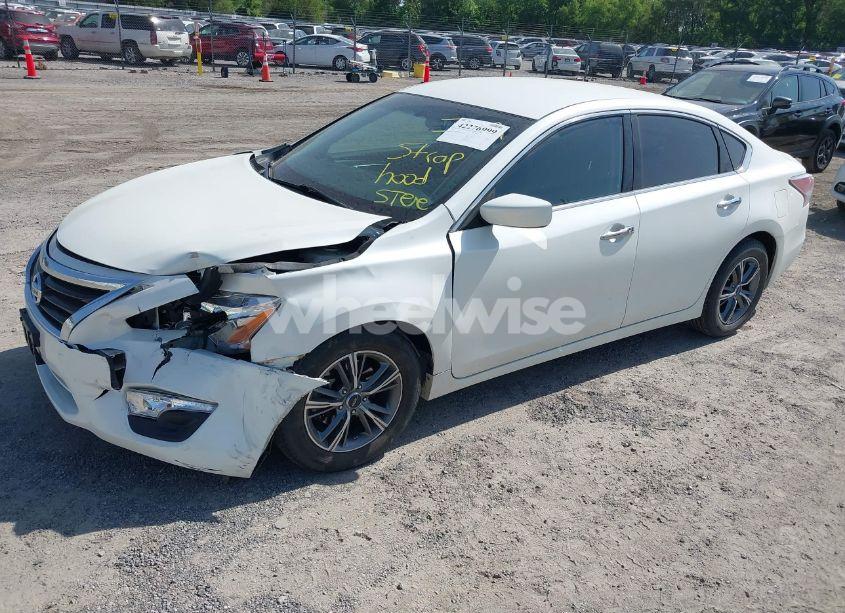 Photo 2 of 2015 Nissan Altima 2.5/2.5 S/2.5 SL/2.5 SV (VIN 1N4AL3AP6FC173057)