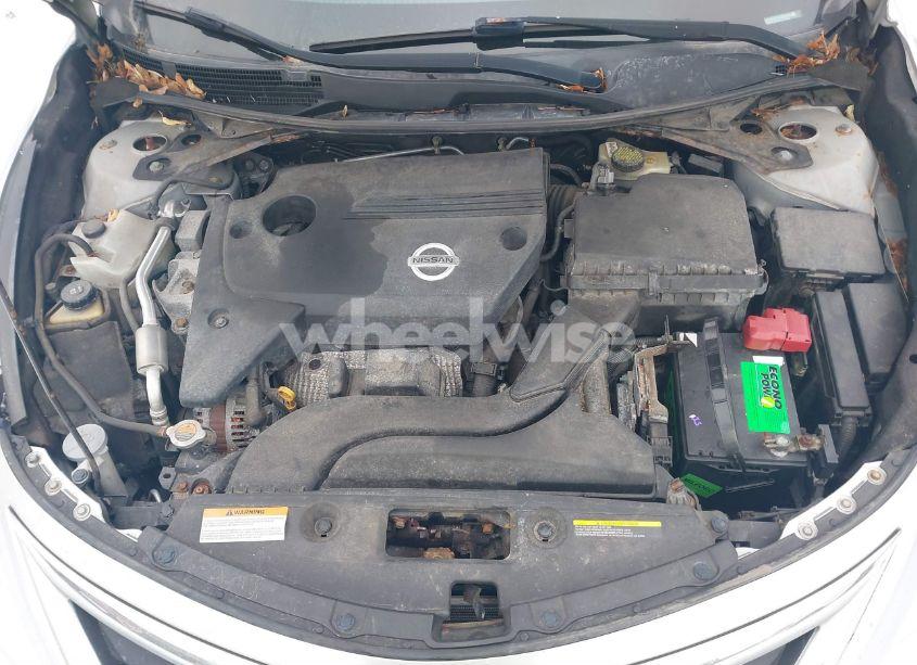 Photo 10 of 2015 Nissan Altima 2.5/2.5 S/2.5 SL/2.5 SV (VIN 1N4AL3AP6FC174290)
