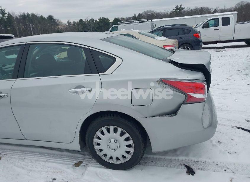 Photo 13 of 2015 Nissan Altima 2.5/2.5 S/2.5 SL/2.5 SV (VIN 1N4AL3AP6FC174290)