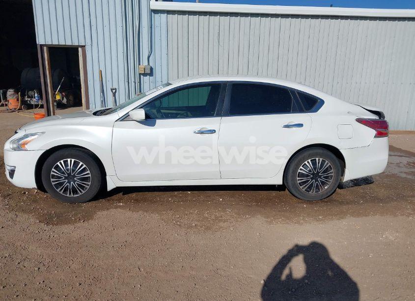 Photo 14 of 2015 Nissan Altima 2.5 S (VIN 1N4AL3AP6FC193325)