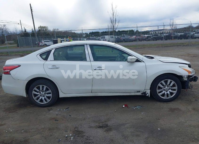 Photo 13 of 2015 Nissan Altima 2.5 S (VIN 1N4AL3AP6FC198251)