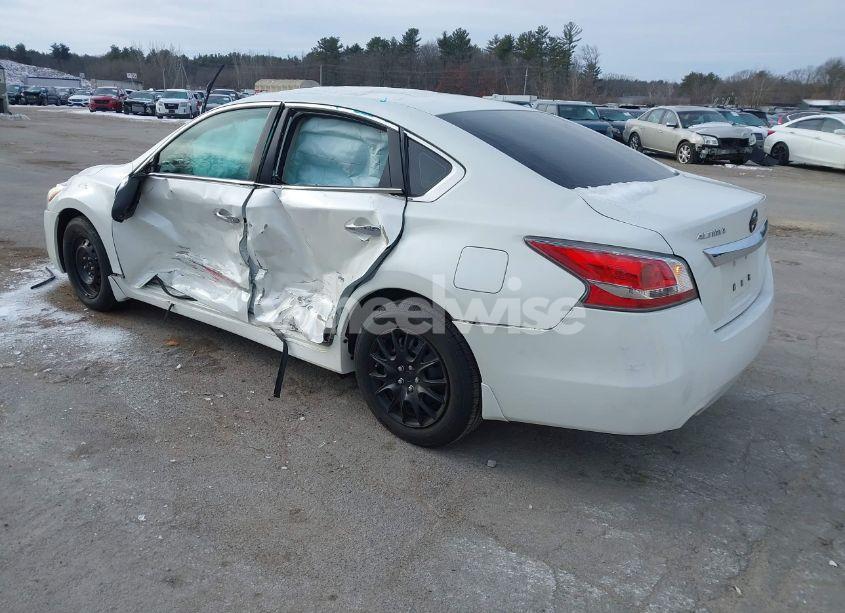 Photo 3 of 2015 Nissan Altima 2.5 S (VIN 1N4AL3AP6FC199884)