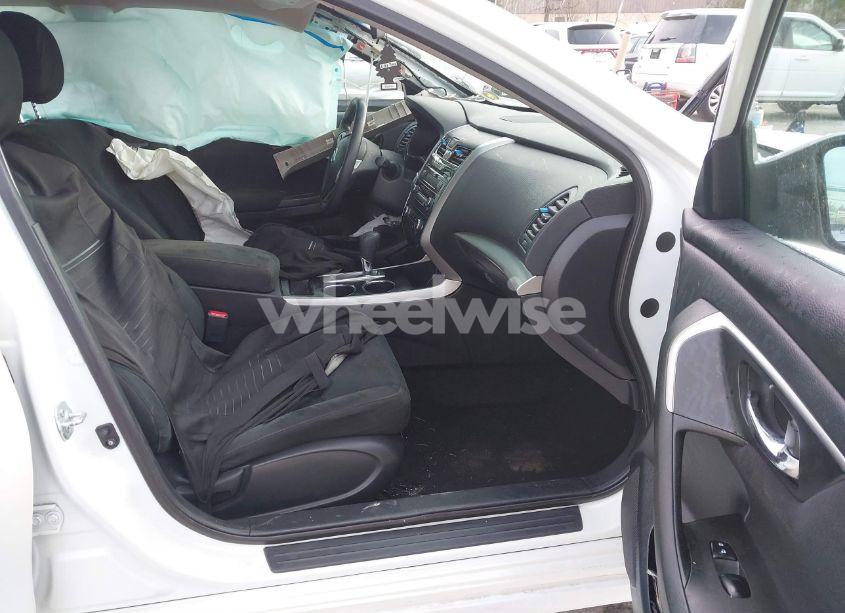 Photo 5 of 2015 Nissan Altima 2.5 S (VIN 1N4AL3AP6FC199884)