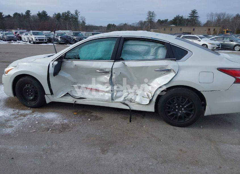 Photo 6 of 2015 Nissan Altima 2.5 S (VIN 1N4AL3AP6FC199884)