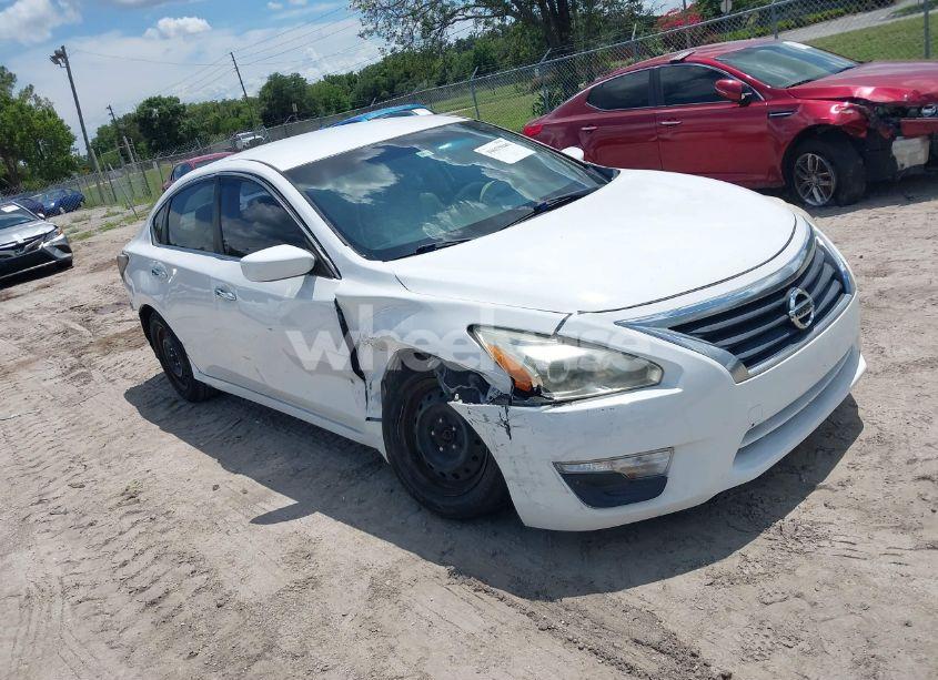 2015 Nissan Altima 2.5 S (VIN 1N4AL3AP6FC201004) main photo