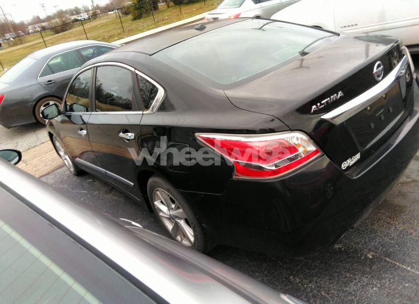 Photo 3 of 2015 Nissan Altima 2.5 SV (VIN 1N4AL3AP6FC204436)