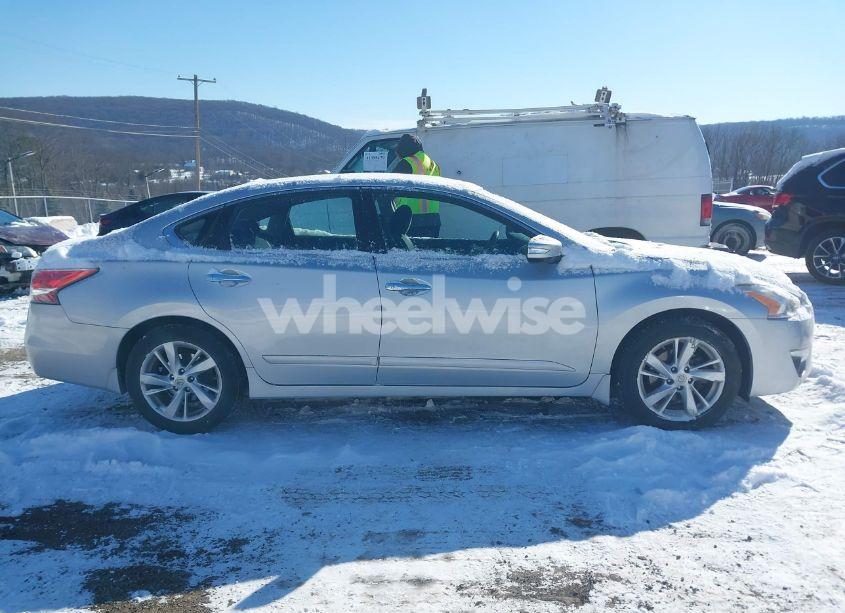 Photo 13 of 2015 Nissan Altima 2.5 SV (VIN 1N4AL3AP6FC211757)