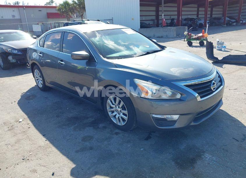 2015 Nissan Altima 2.5/2.5 S/2.5 SL/2.5 SV (VIN 1N4AL3AP6FC223410) main photo