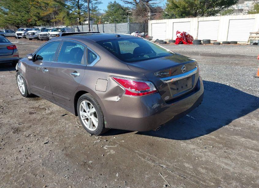 Photo 3 of 2015 Nissan Altima 2.5 SL (VIN 1N4AL3AP6FC232897)