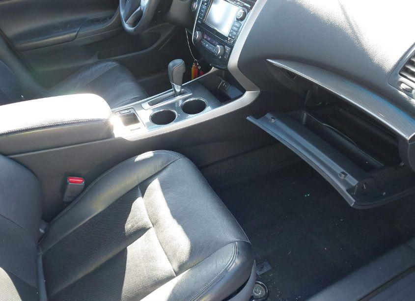 Photo 5 of 2015 Nissan Altima 2.5 SL (VIN 1N4AL3AP6FC232897)