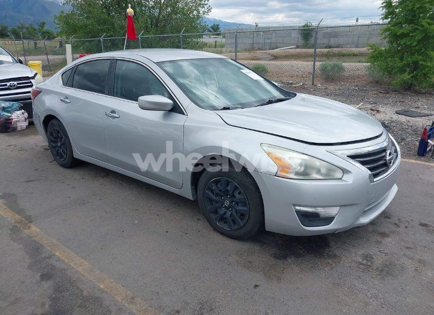 2015 Nissan Altima 2.5/2.5 S/2.5 SL/2.5 SV (VIN 1N4AL3AP6FC235086) main photo