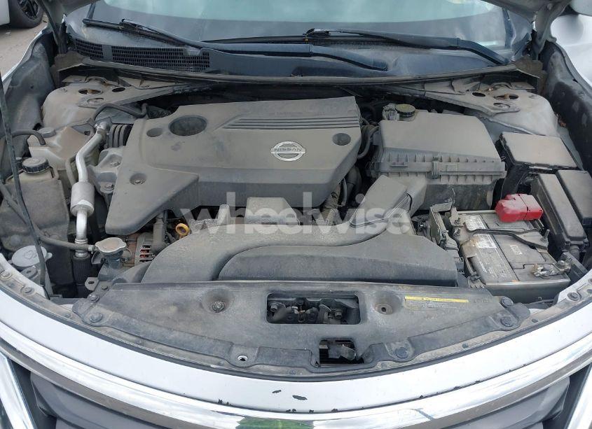 Photo 10 of 2015 Nissan Altima 2.5/2.5 S/2.5 SL/2.5 SV (VIN 1N4AL3AP6FC235086)