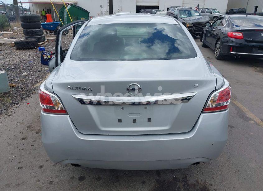 Photo 16 of 2015 Nissan Altima 2.5/2.5 S/2.5 SL/2.5 SV (VIN 1N4AL3AP6FC235086)