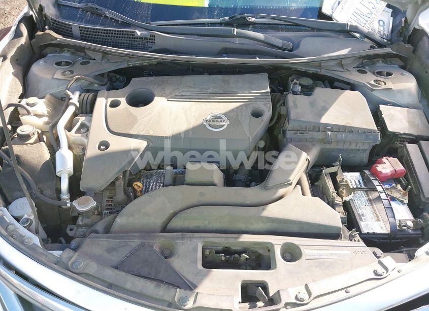 Photo 10 of 2015 Nissan Altima 2.5/2.5 S/2.5 SL/2.5 SV (VIN 1N4AL3AP6FC263048)