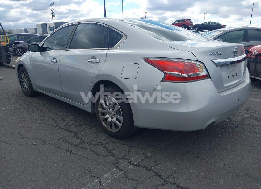 Photo 3 of 2015 Nissan Altima 2.5/2.5 S/2.5 SL/2.5 SV (VIN 1N4AL3AP6FC263048)