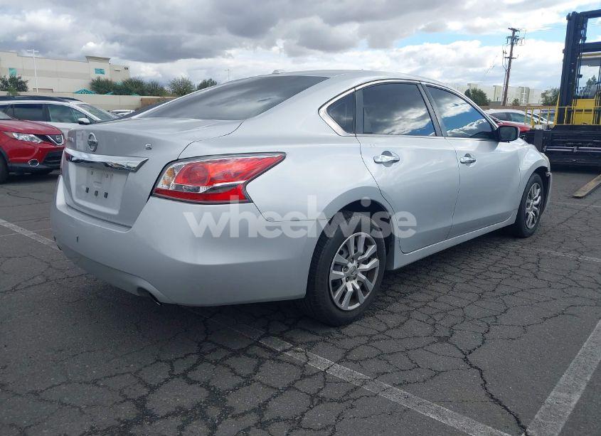 Photo 4 of 2015 Nissan Altima 2.5/2.5 S/2.5 SL/2.5 SV (VIN 1N4AL3AP6FC263048)