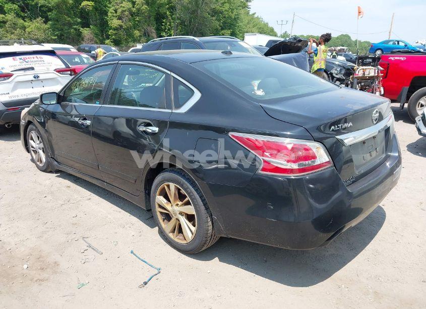Photo 3 of 2015 Nissan Altima 2.5 SV (VIN 1N4AL3AP6FC275054)