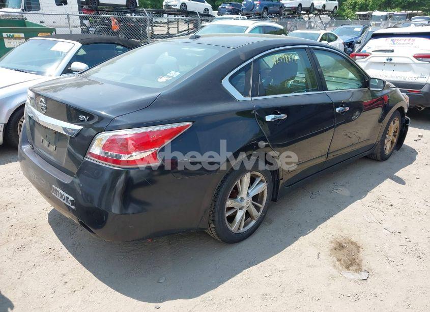 Photo 4 of 2015 Nissan Altima 2.5 SV (VIN 1N4AL3AP6FC275054)